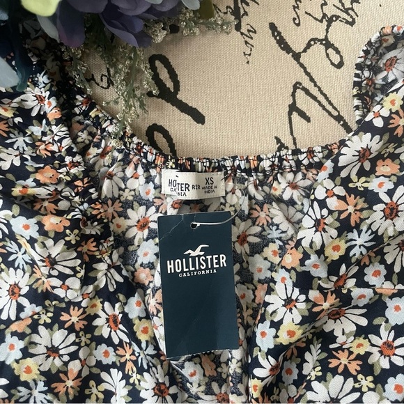 NWT Hollister Ditsy Daisy Puff-Sleeve Wrap Mini Dress Size XS Navy Floral - Picture 12 of 14